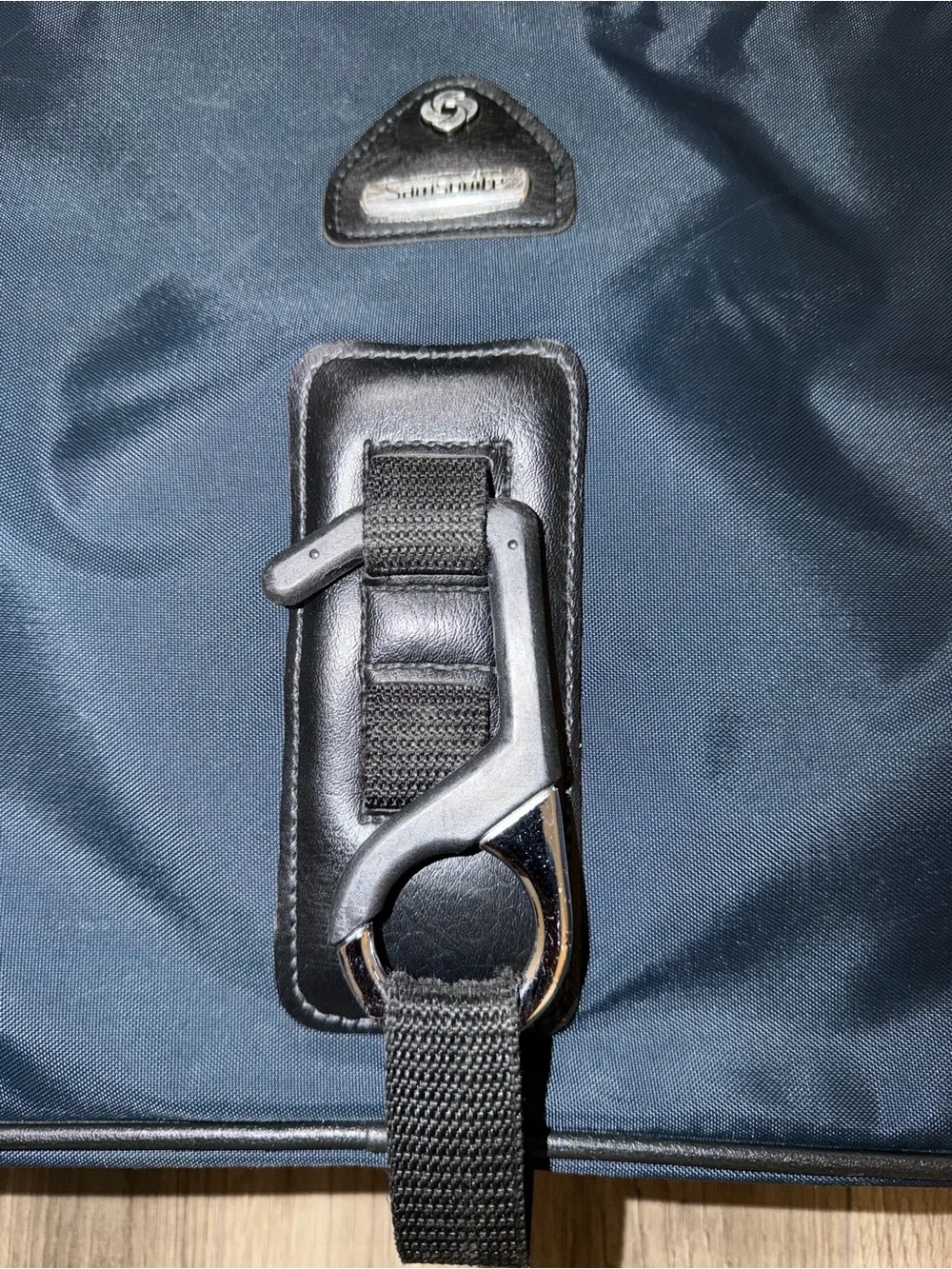 Samsonite Navy Travel Garment Bag with Shoulder Strap